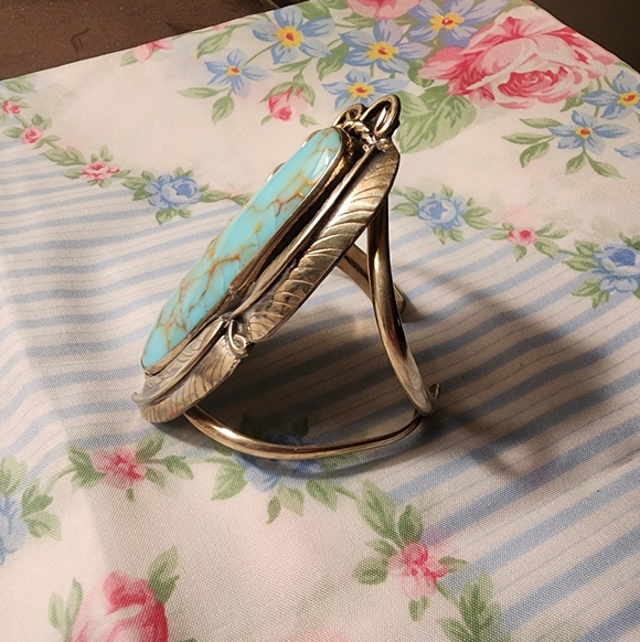 Large Mexico Turquoise Cuff Bracelet - Picture 2 of 5